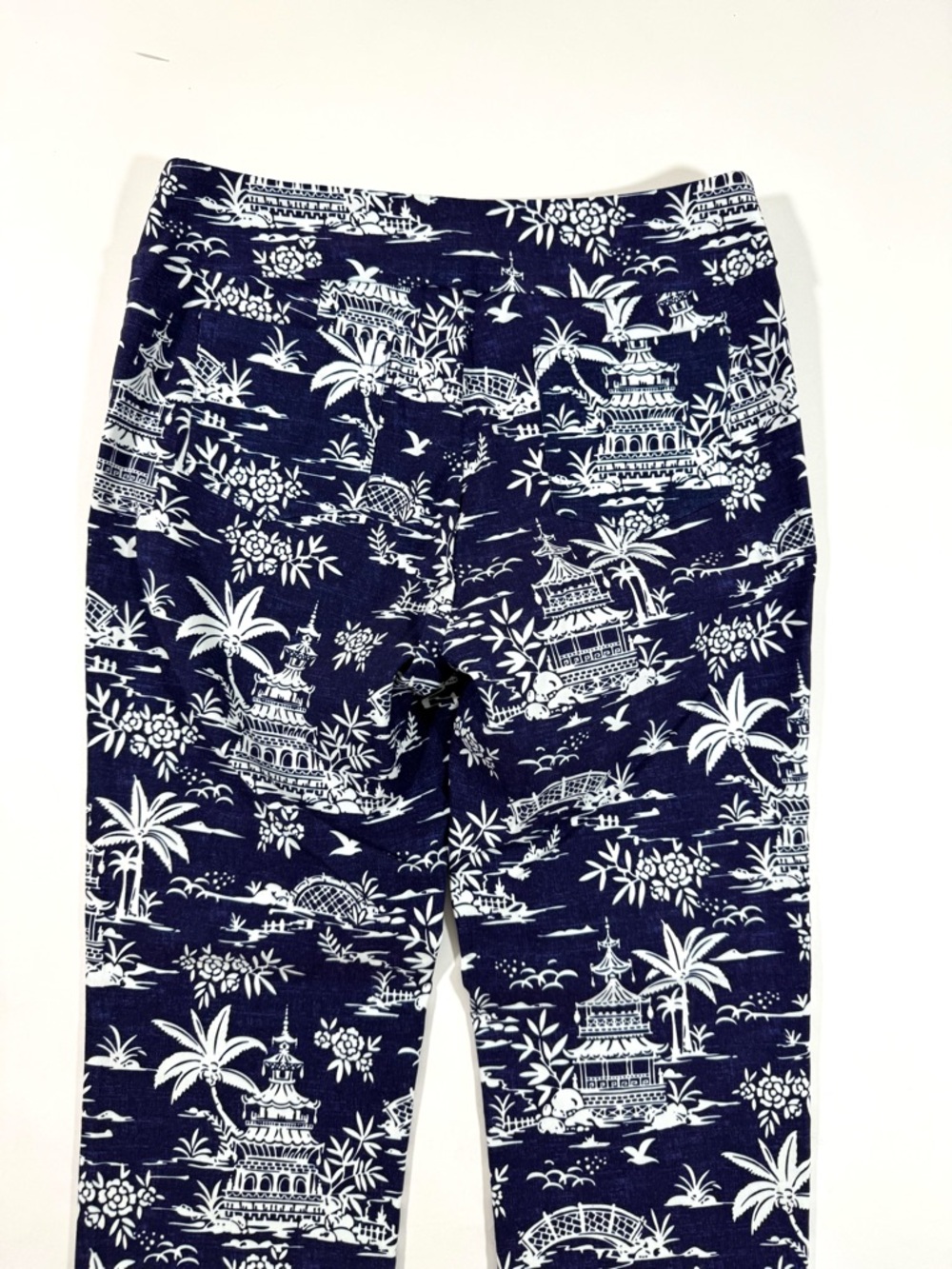 J McLaughlin Masie Pants Blue White Palm Pagoda Print - Picture 4 of 10